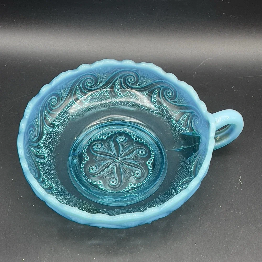 Antique Jefferson Glass Opalescent Blue Sea Spray Nappy Candy Dish w‎ Handle 6